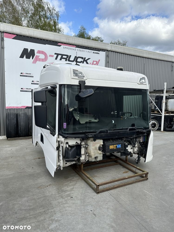 Kabina Scania CP17N