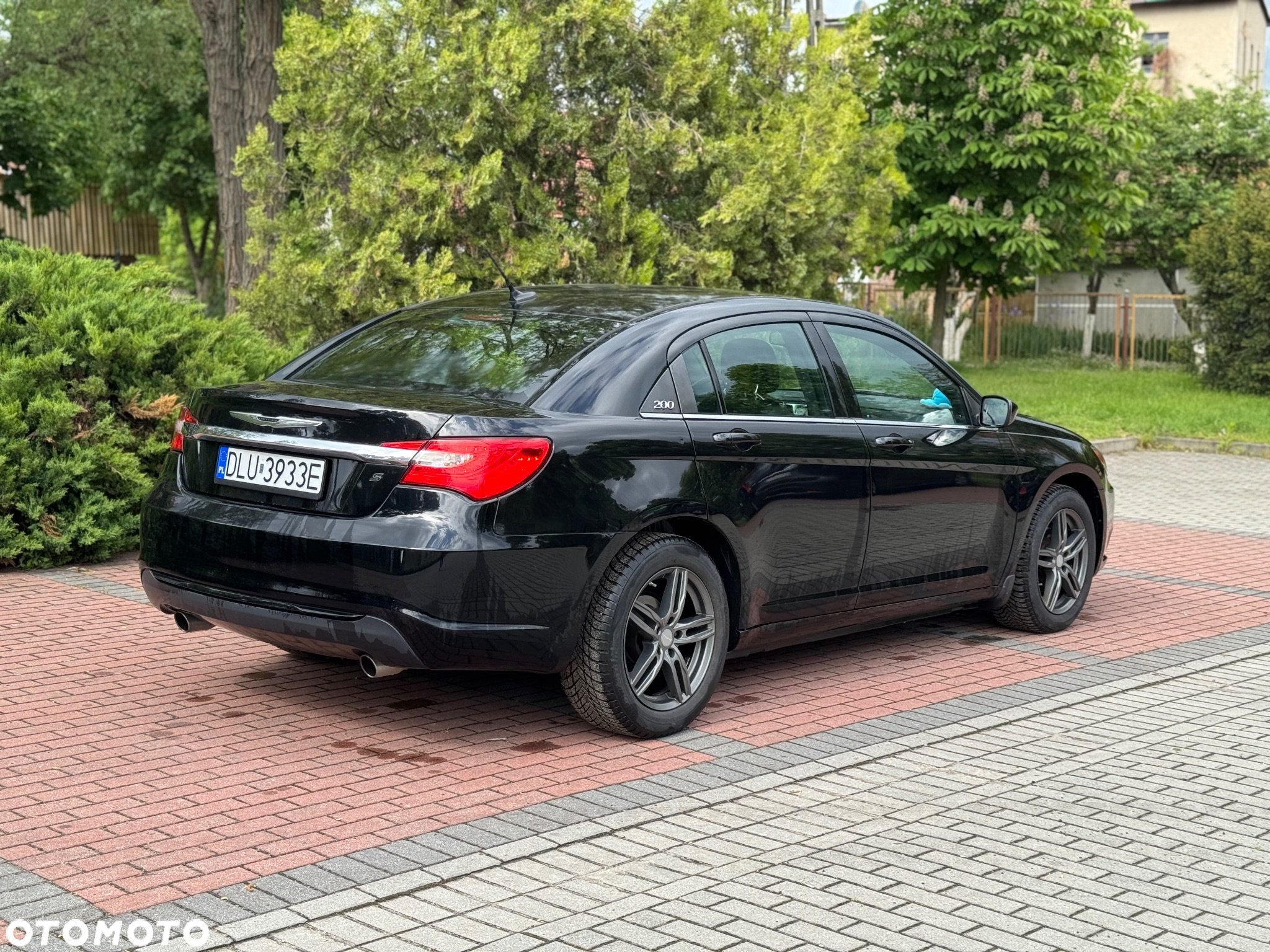 Chrysler 200 - 4