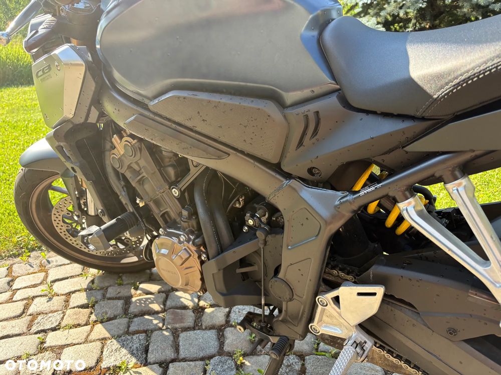Honda CB - 18