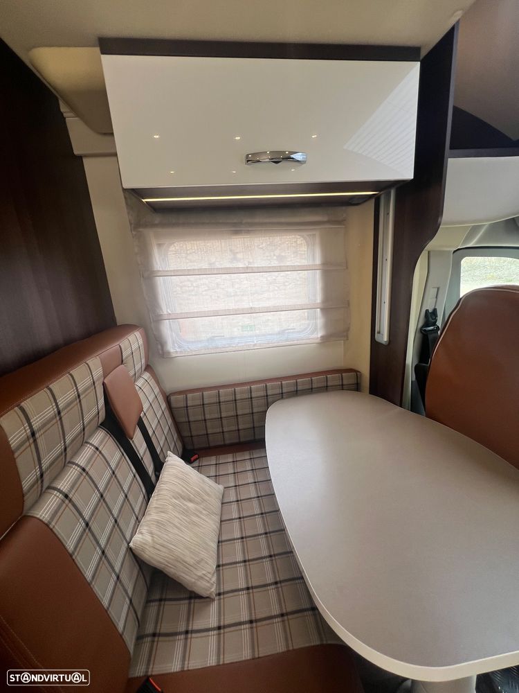 CI International Nacre Ford transit - 52