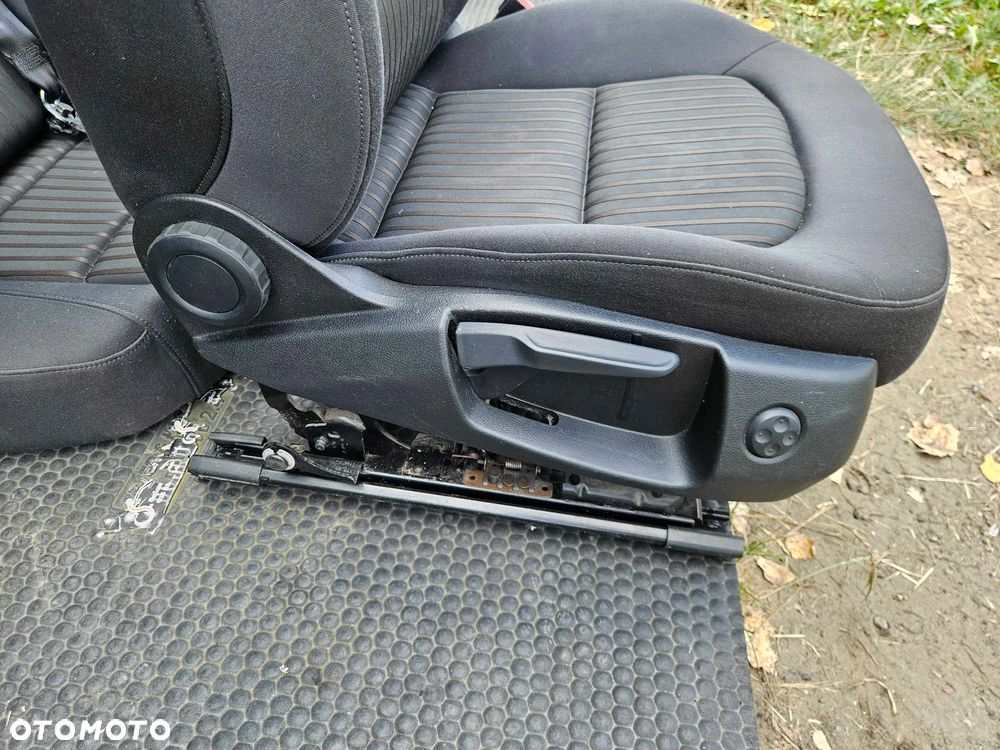 Fotele Fotel Kanapa Skladana Ciemne Grzane Elektryczne Ledzwia Podswietlanie  Audi A4 B8 Kombi Avant - 26