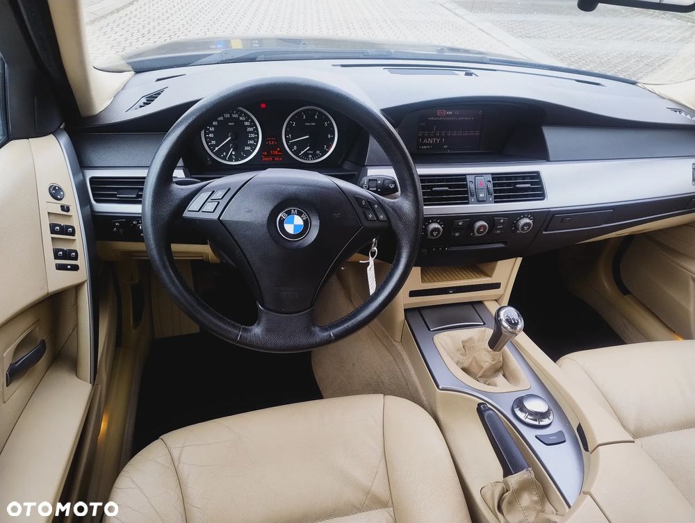 BMW Seria 5 - 12