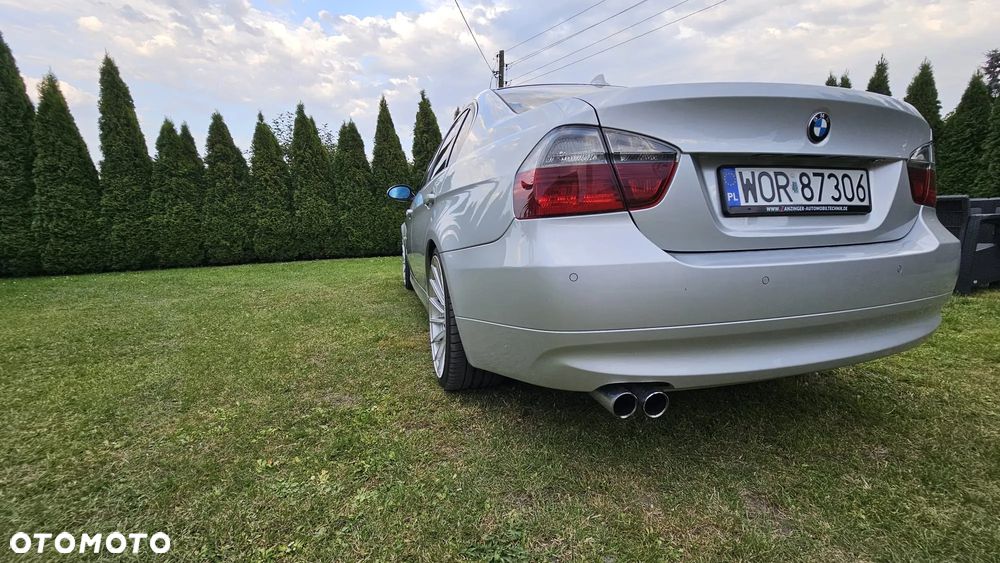 BMW Seria 3 325i - 11