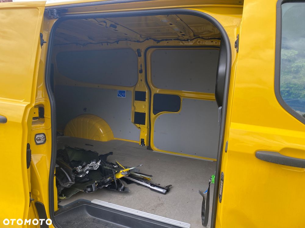 Ford Transit Custom - 16