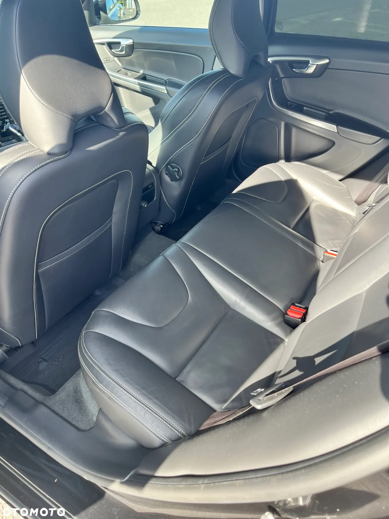 Volvo V60 D4 Drive-E Summum - 11
