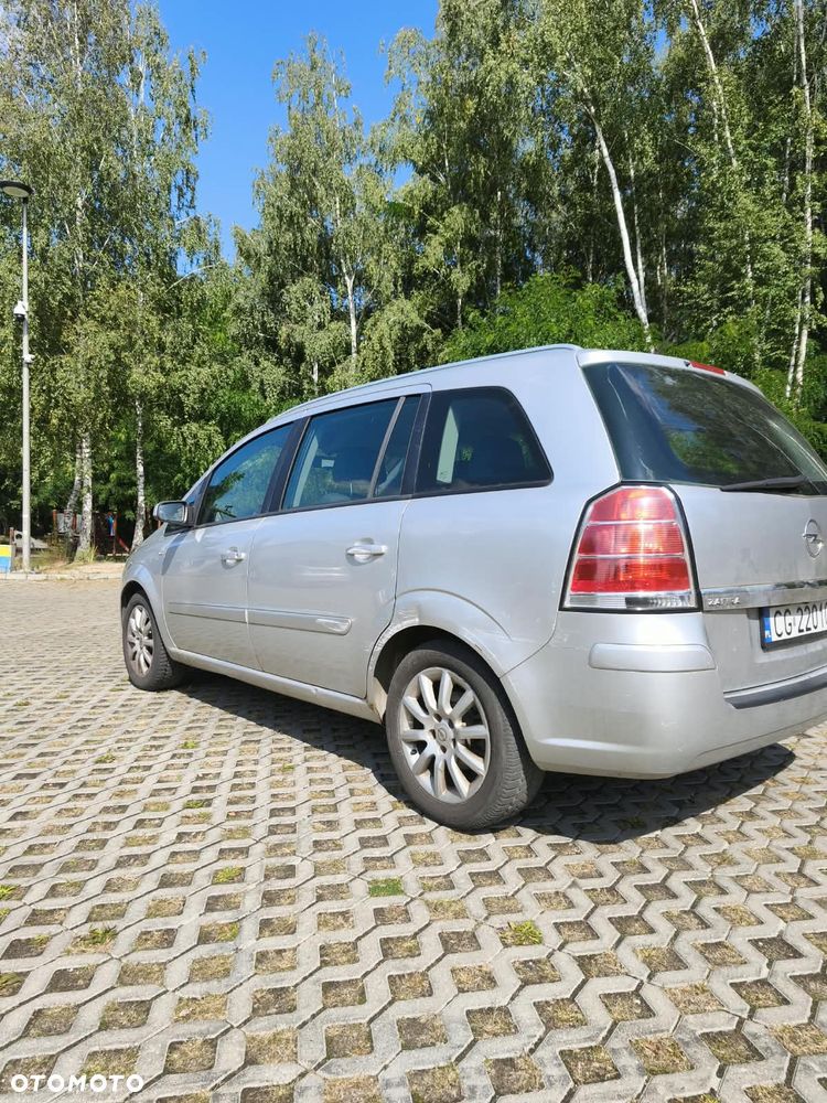 Opel Zafira 1.8 Enjoy - 4