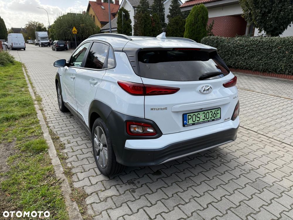 Hyundai Kona Electric 64kWh Executive - 4