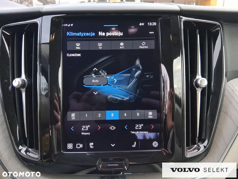 Volvo XC 60 - 25
