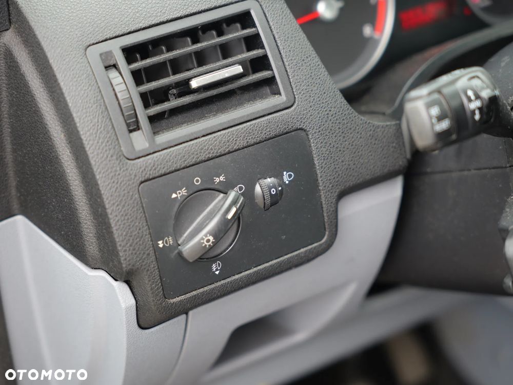 Ford C-MAX - 15