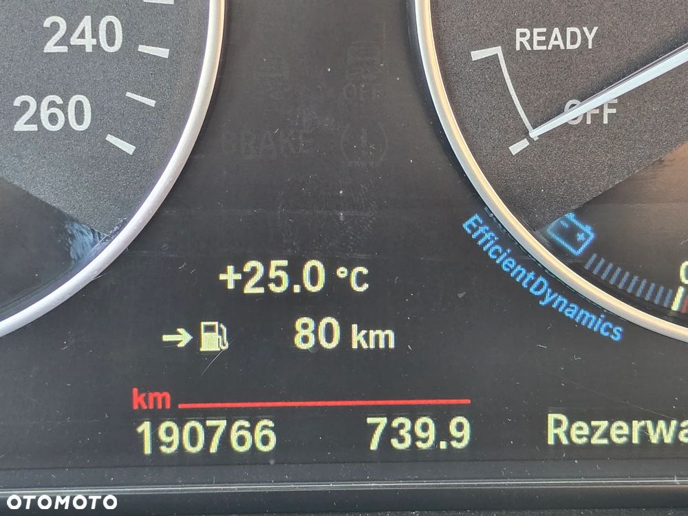 BMW Seria 3 320i xDrive - 16