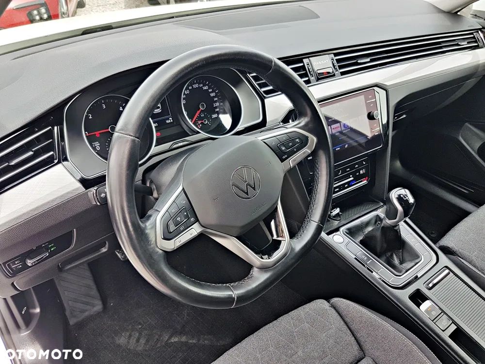 Volkswagen Passat 2.0 TDI EVO Business - 11