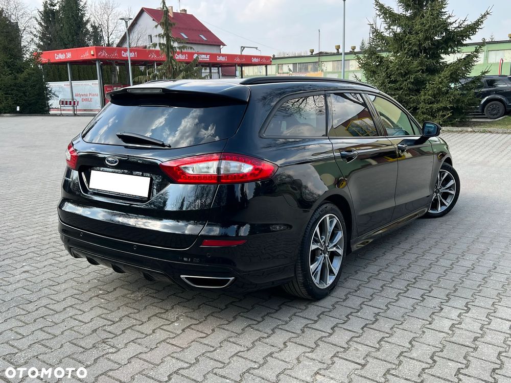 Ford Mondeo SW 2.0 EcoBoost S&S Autom ST-Line - 4