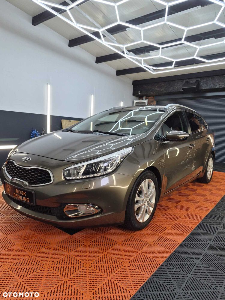 Kia Ceed - 1