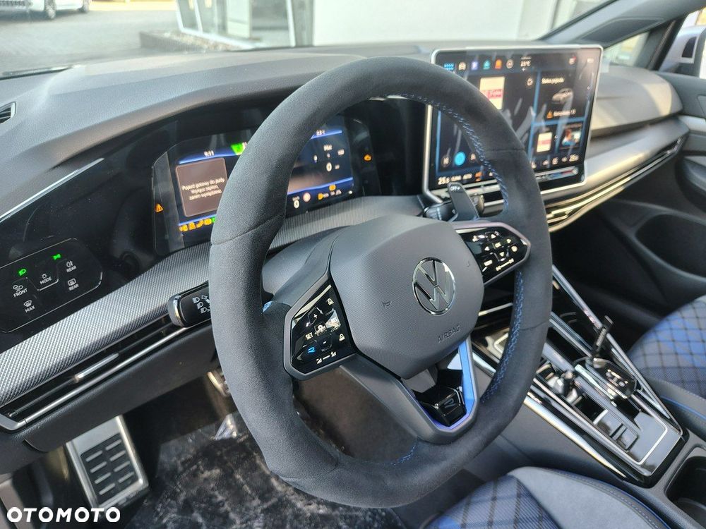 Volkswagen Golf - 14