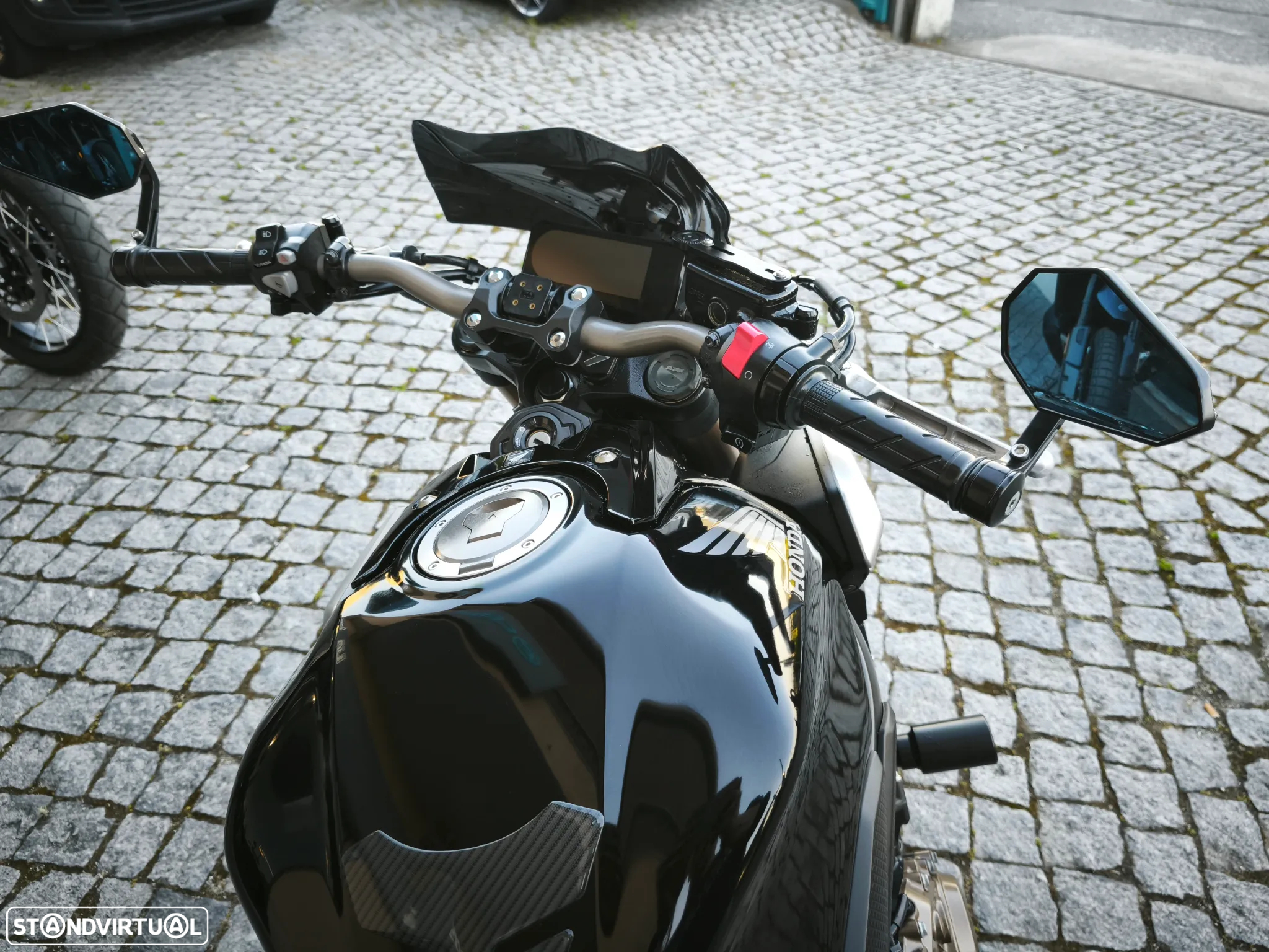Honda CB 650 R ABS - 8