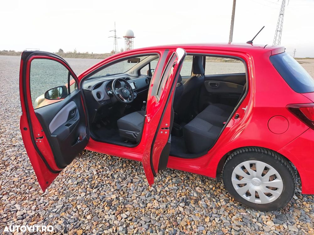 Toyota Yaris 1.3 VVT-i Luna - 11