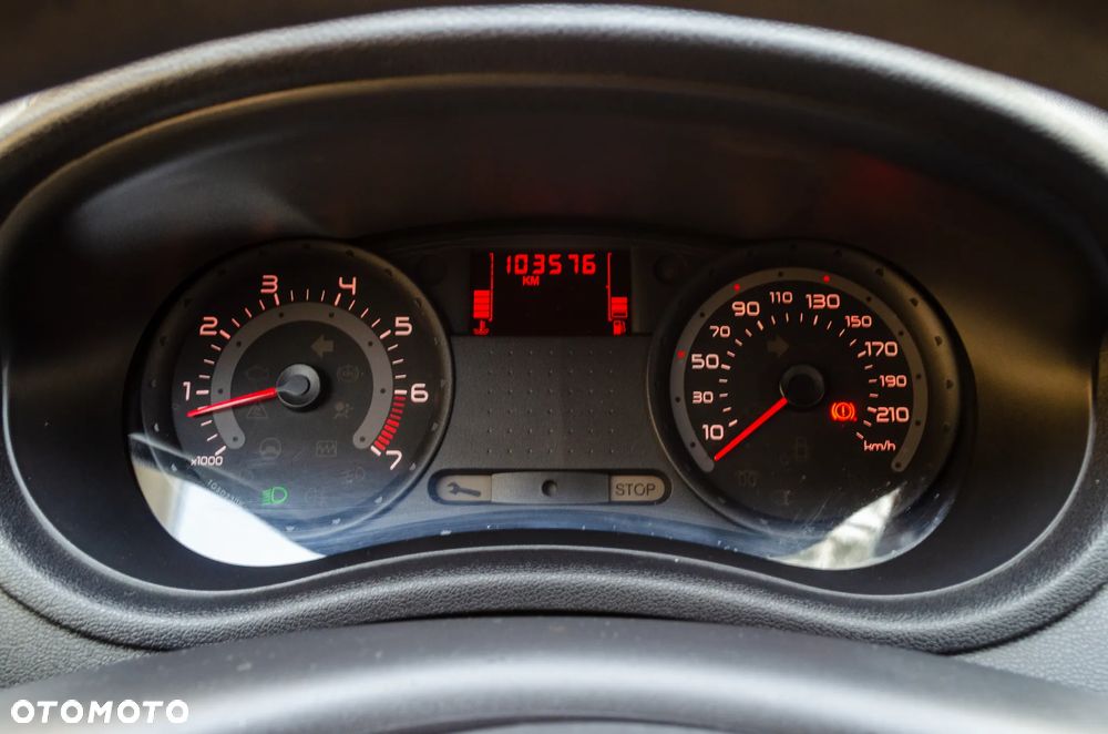 Renault Clio 1.2 16V Wind - 17