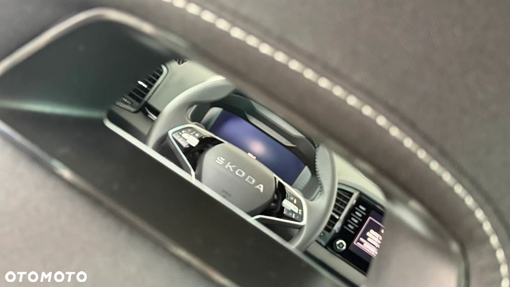 Skoda Karoq 1.5 TSI ACT Sportline DSG - 28
