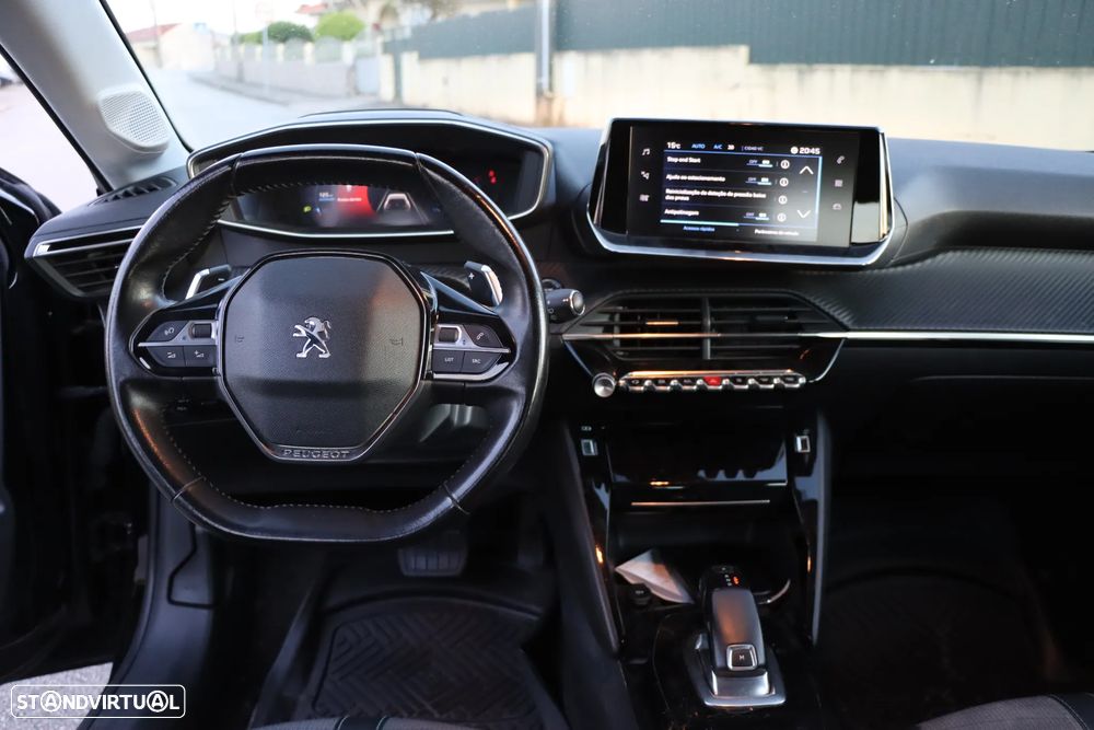 Peugeot 208 1.2 PureTech Allure EAT8 - 11