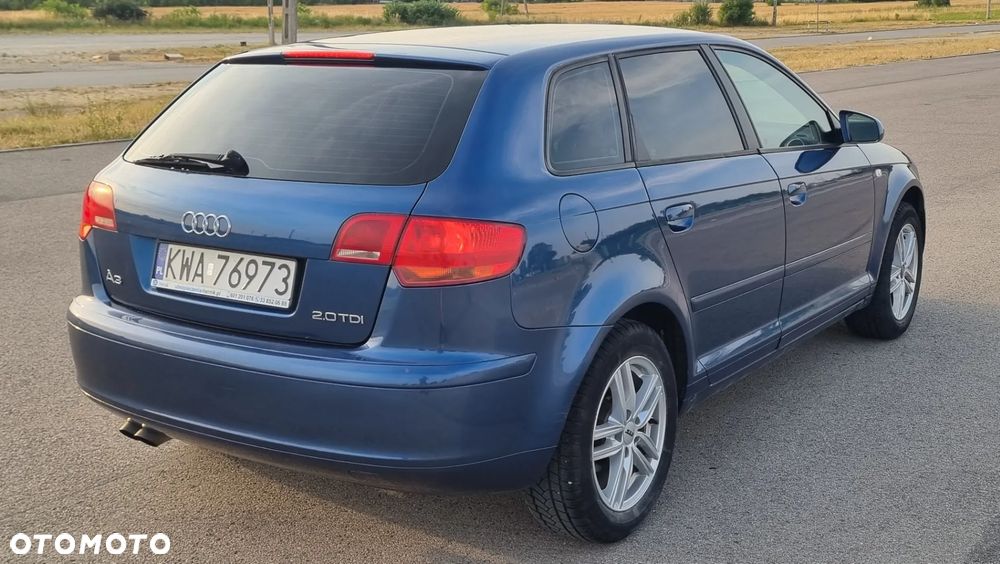 Audi A3 Sportback 2.0 TDI Ambiente - 2
