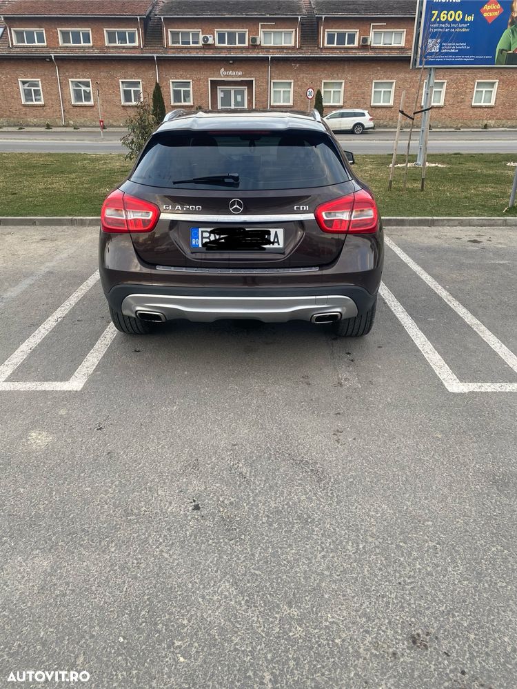 Mercedes-Benz GLA 200 (CDI) d - 9