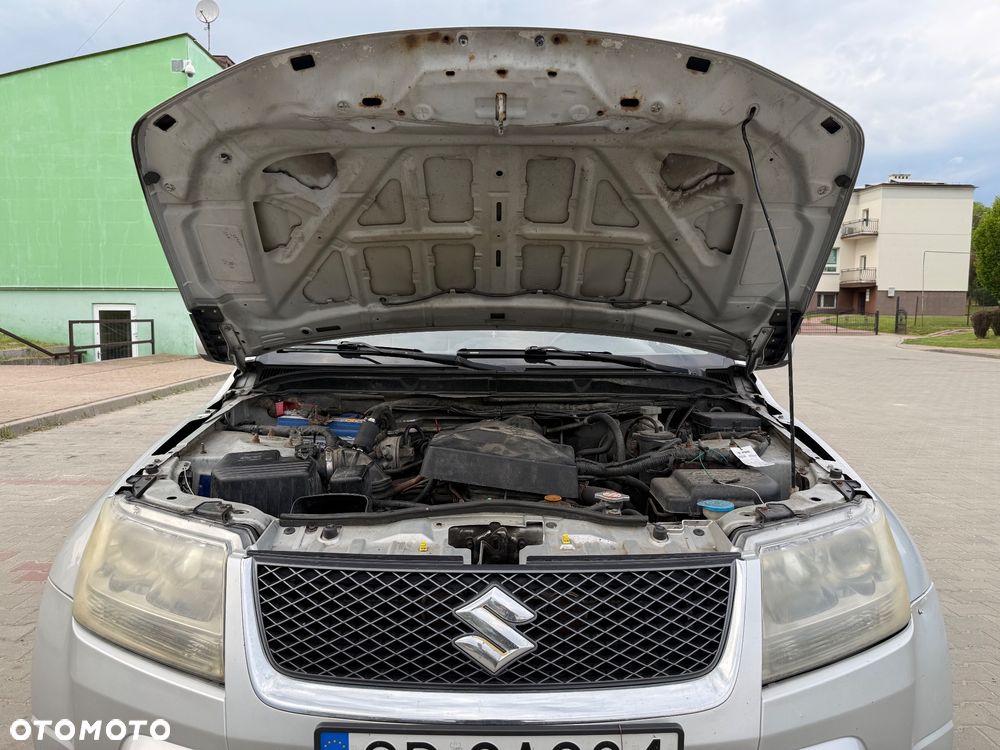 Suzuki Grand Vitara 2.0 De Luxe - 20
