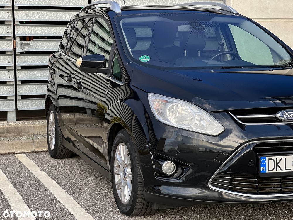 Ford Grand C-MAX - 34
