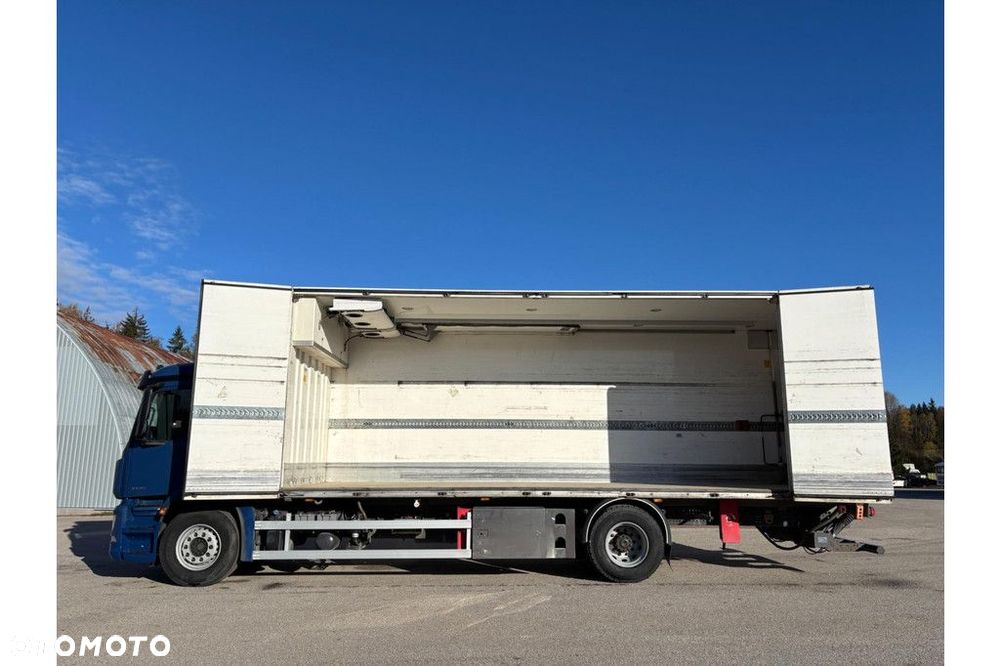 Mercedes-Benz ACTROS 1835 4x2 + SIDE OPENING + CARRIER SUPRA 1150U MT - 10