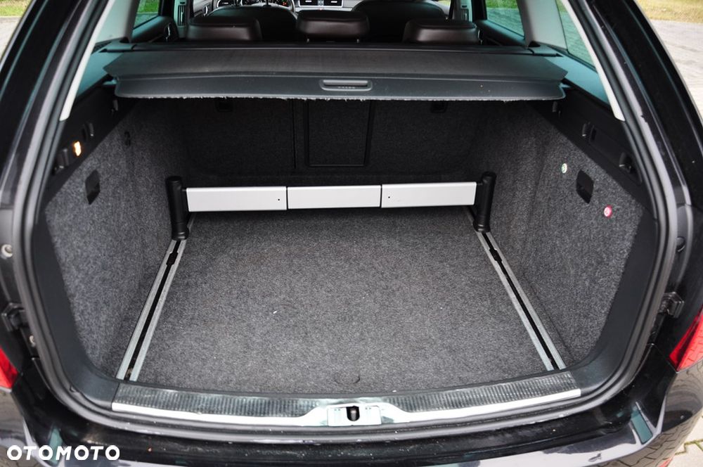 Skoda Superb 2.0 TDI L&K DSG - 26