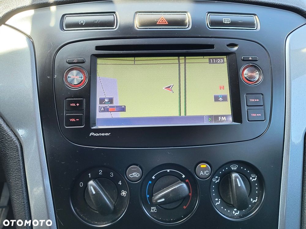 Ford Mondeo - 24