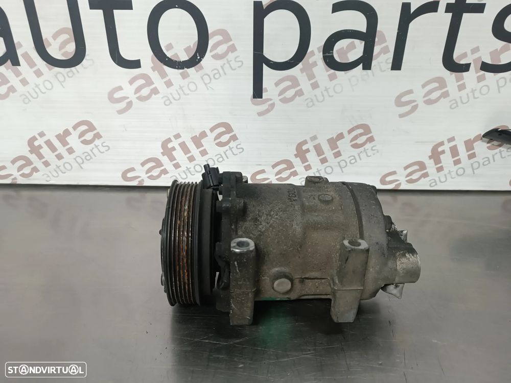 COMPRESSOR DO AC VOLVO V40 / MITSUBISHI CARISMA 1.9TD REF. 7700872158 7983B - 4