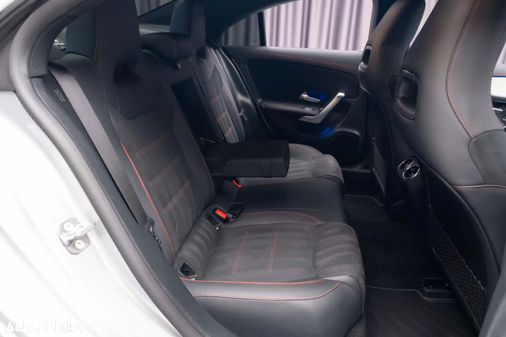 Mercedes-Benz CLA 250 e 8G-DCT Edition AMG Line - 24