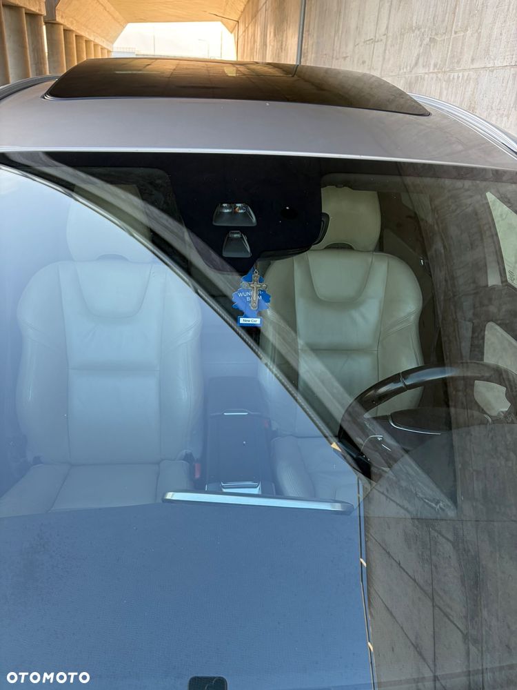 Volvo XC 60 - 24