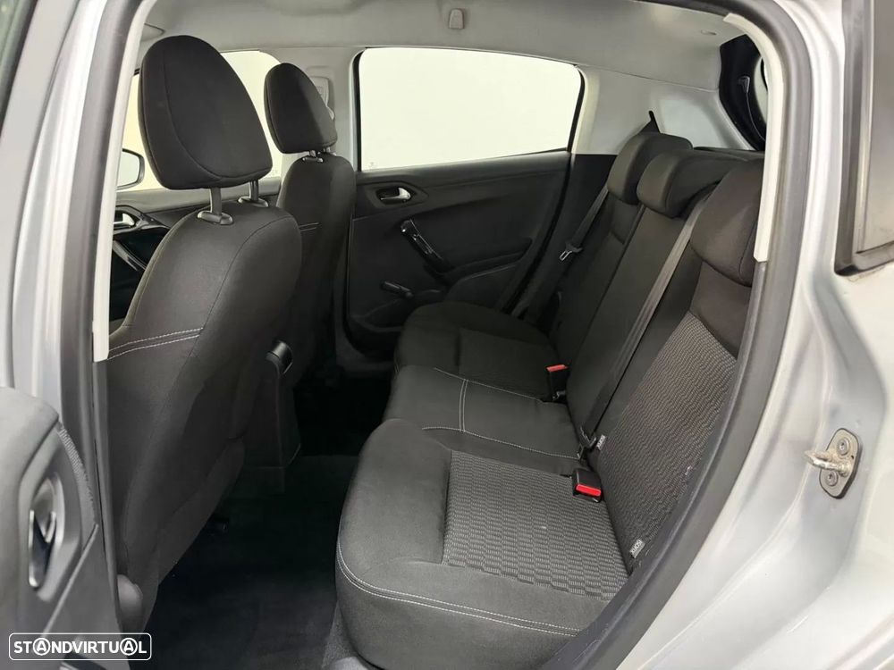 Peugeot 208 1.4 HDi Active - 16