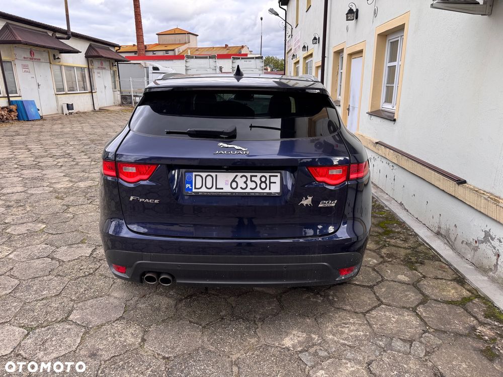 Jaguar F-Pace 2.0 i4D AWD Prestige - 4