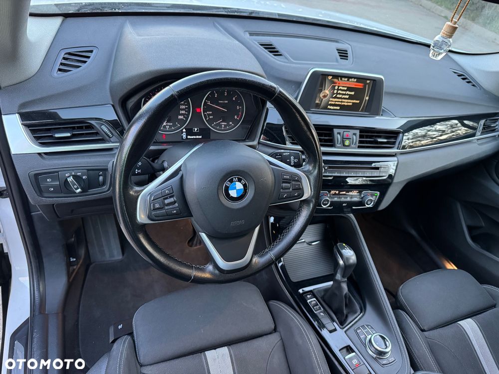 BMW X1 sDrive18d xLine sport - 13