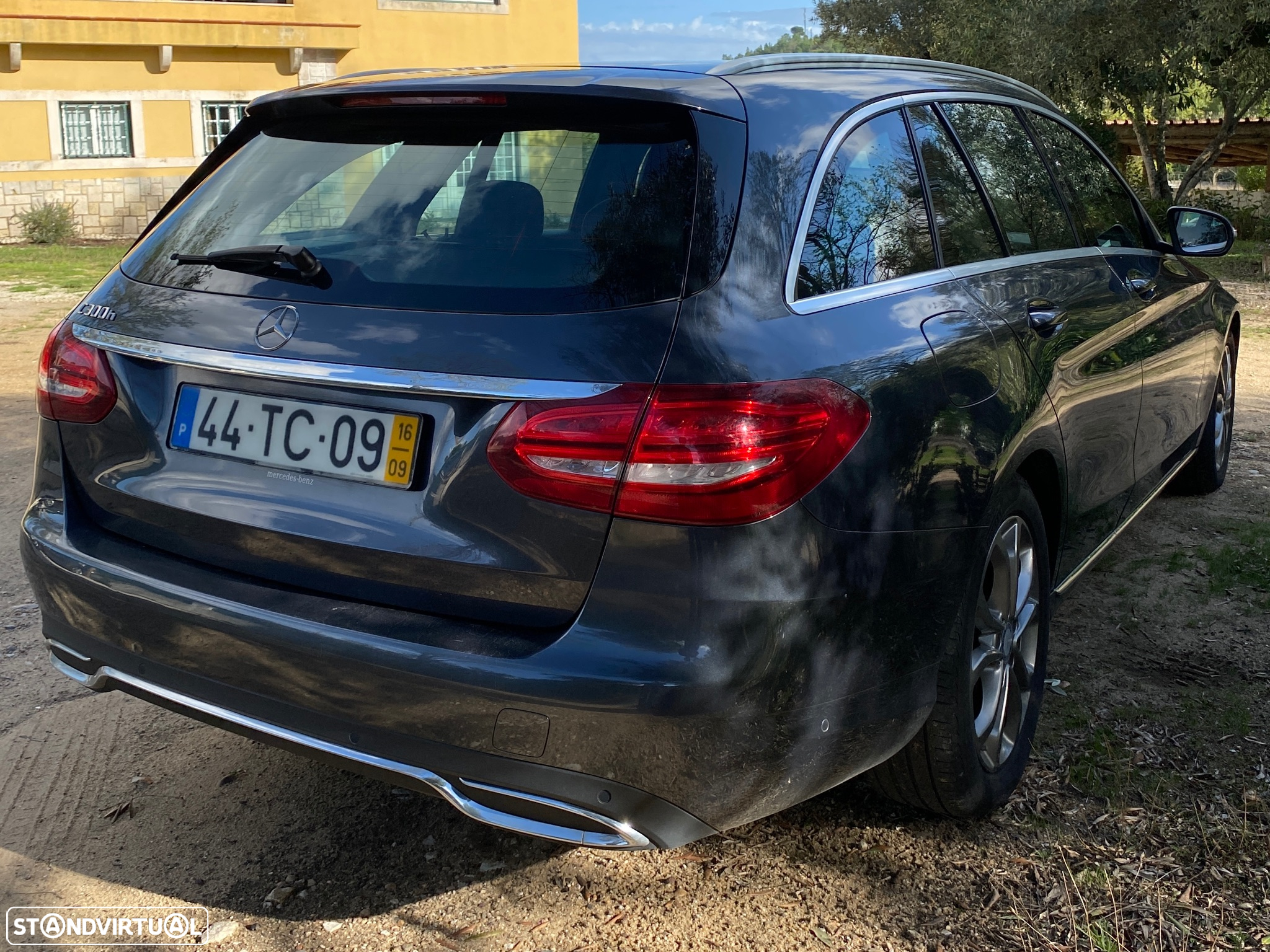 Mercedes-Benz C 300 h Avantgarde - 3