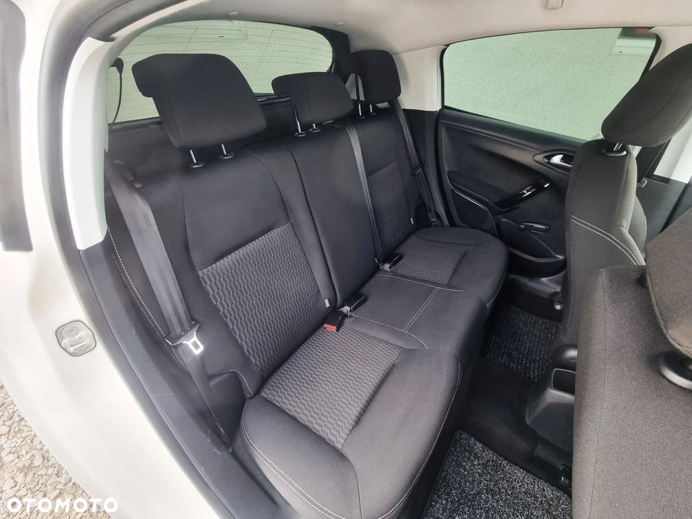 Peugeot 208 1.6 BlueHDi Active S&S - 10