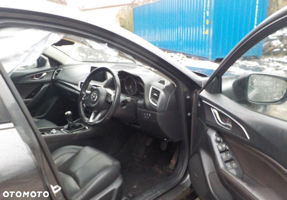 Mazda 3 - 16