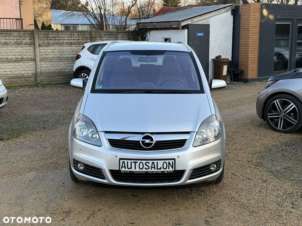 Opel Zafira - 2