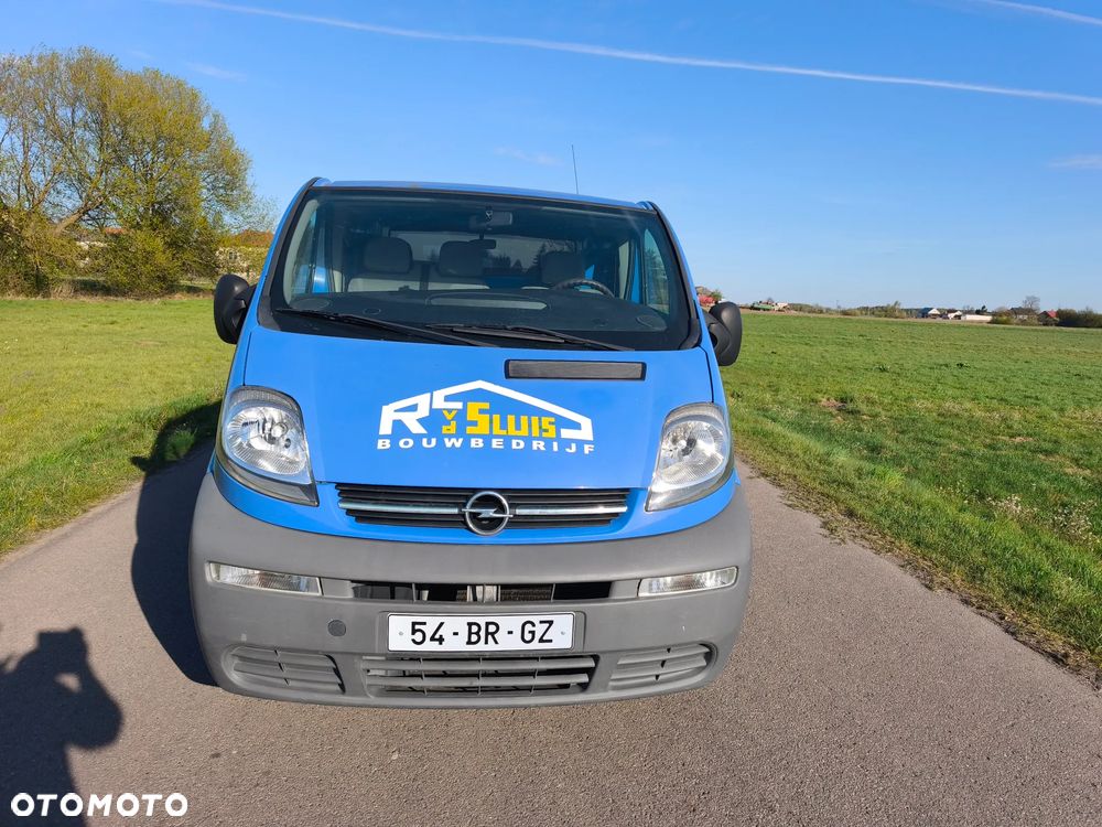 Opel Vivaro - 2