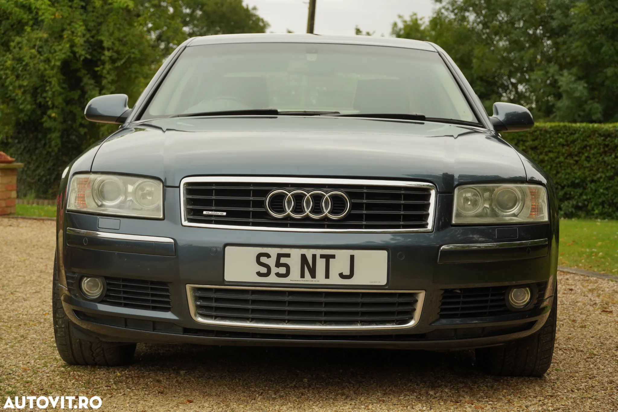 Audi A8 4.2 quattro Aut - 2