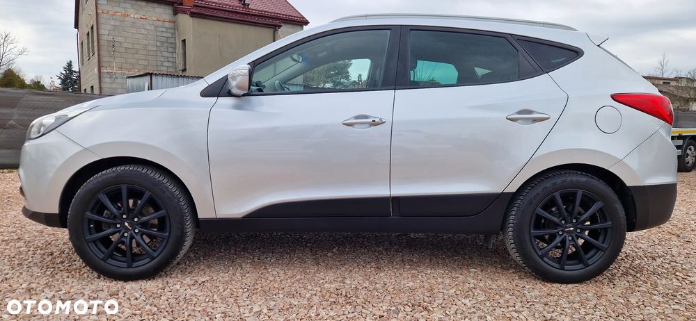 Hyundai ix35 blue 1.6 2WD Finale Silver - 16