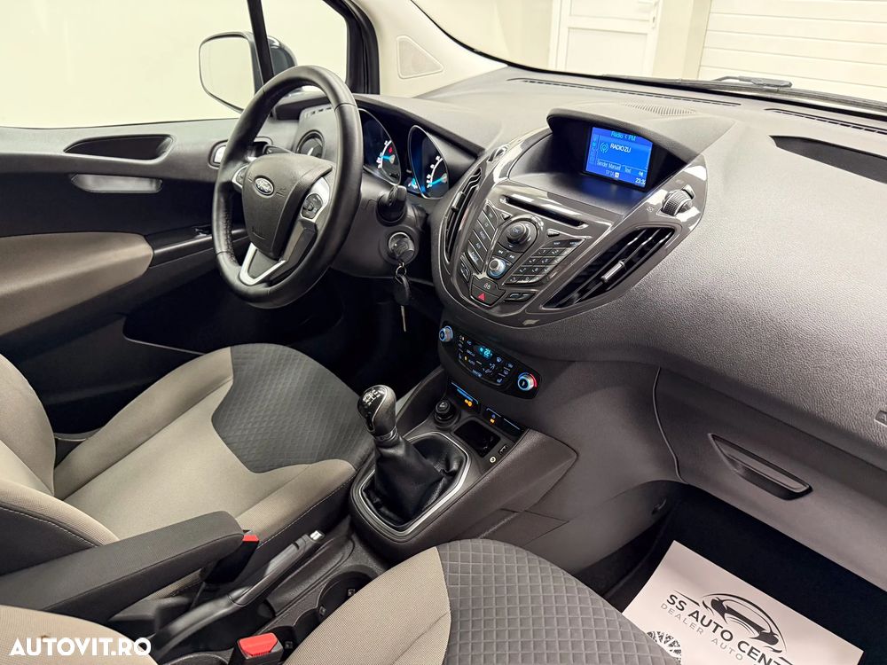Ford Tourneo Courier 1.0 EcoBoost Titanium - 14