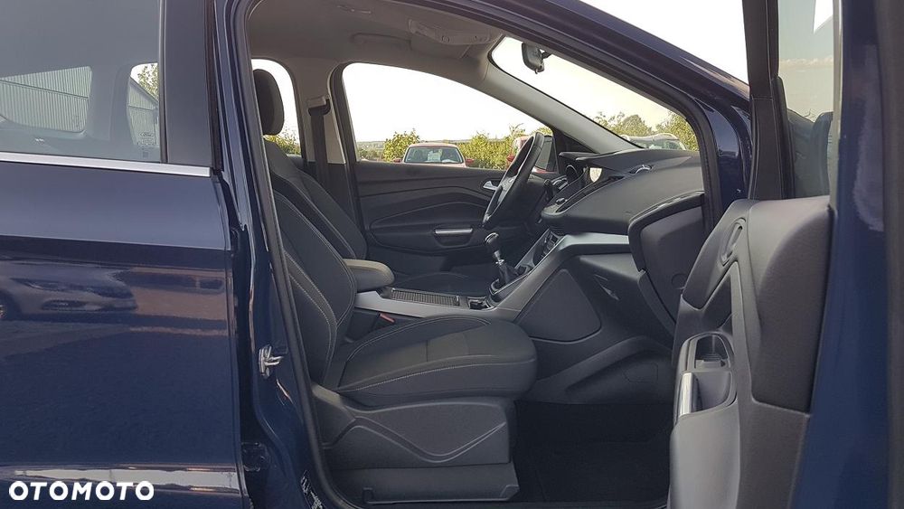 Ford Kuga 1.5 EcoBoost 2x4 Cool & Connect - 28