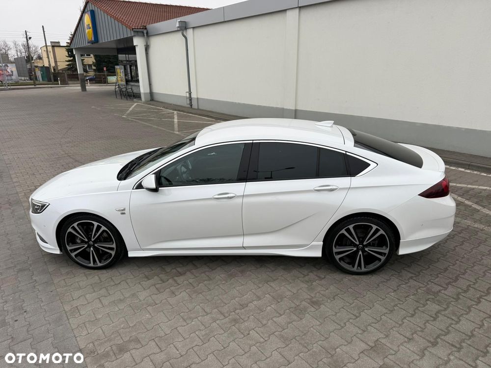 Opel Insignia 2.0 T 4x4 Innovation S&S - 14