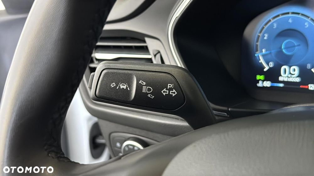 Ford Focus 1.0 EcoBoost Titanium X - 29