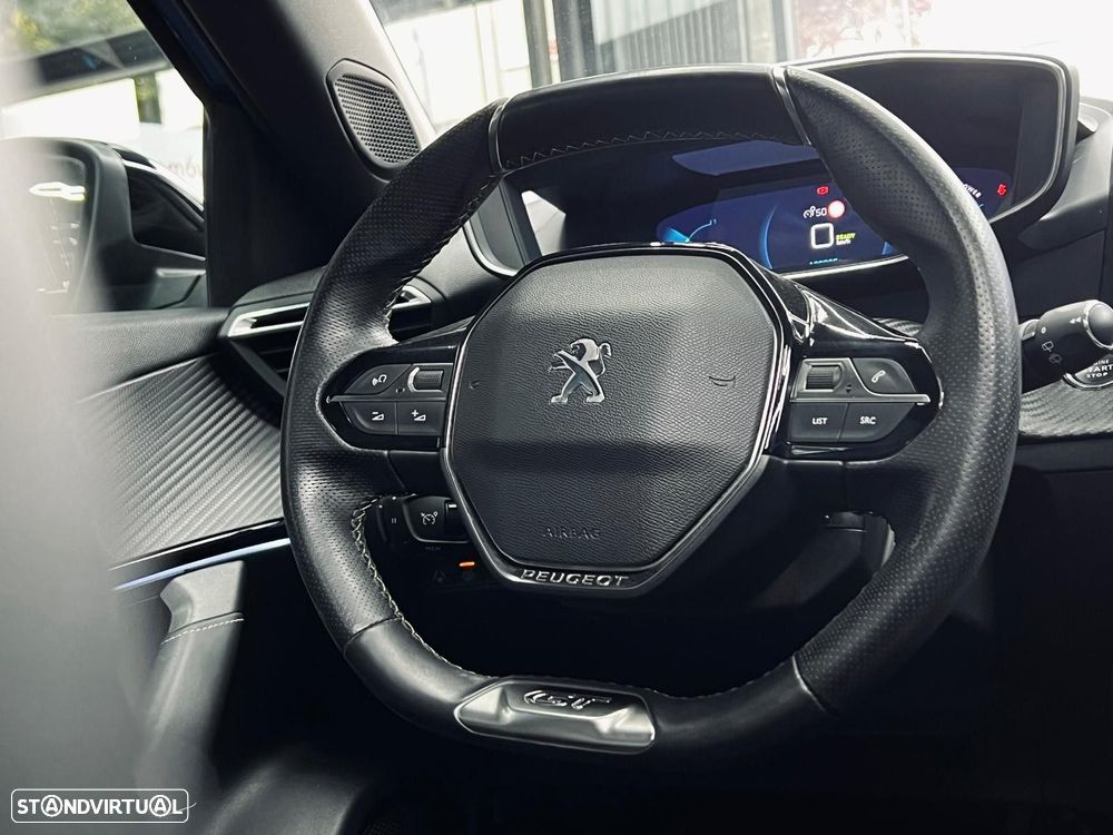 Peugeot e-2008 50 kWh GT - 23