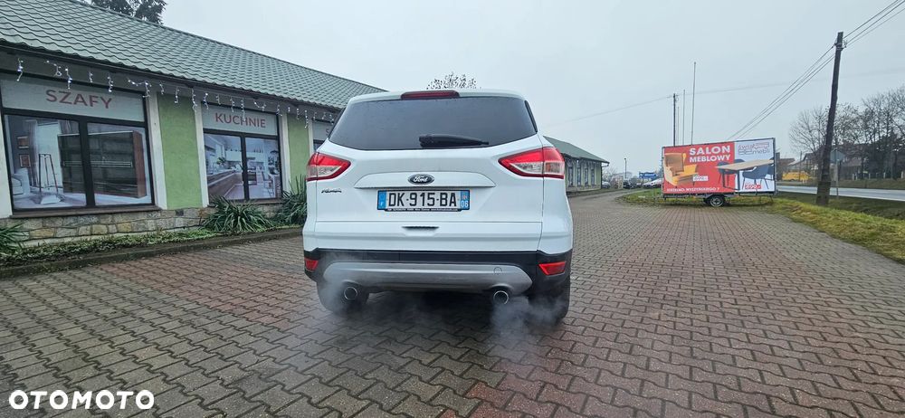 Ford Kuga 2.0 TDCi 2x4 Titanium - 3