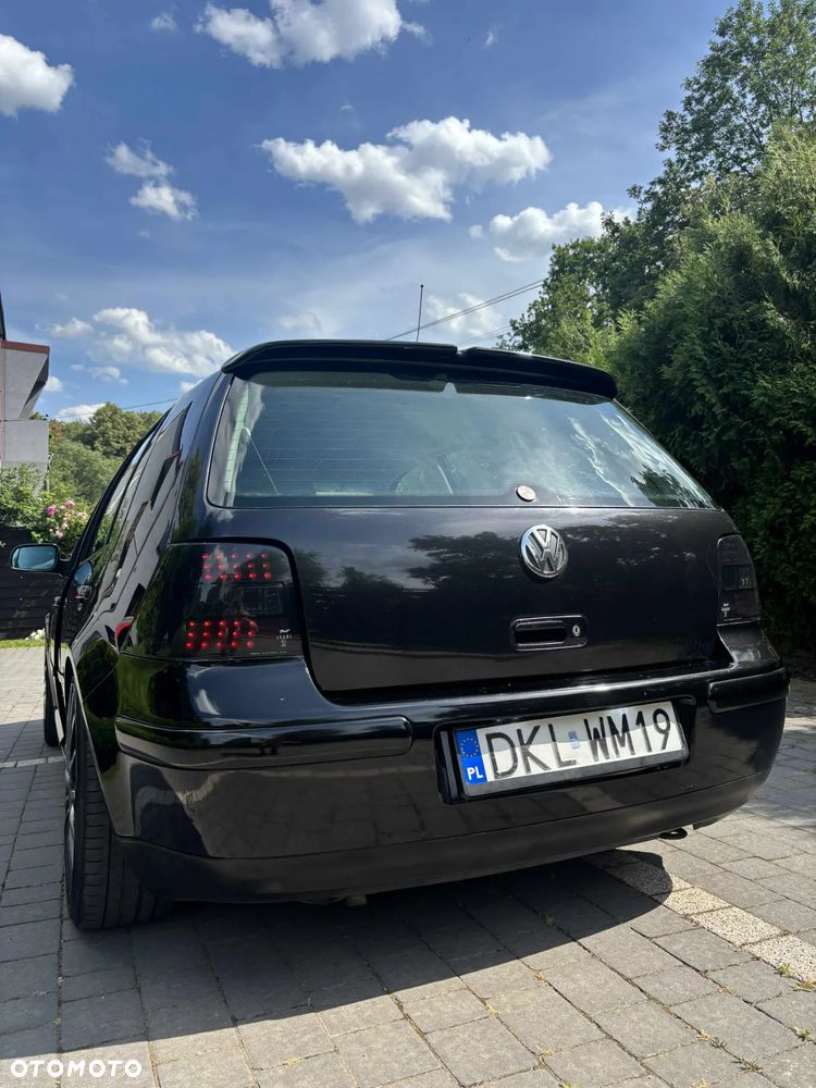 Volkswagen Golf - 16
